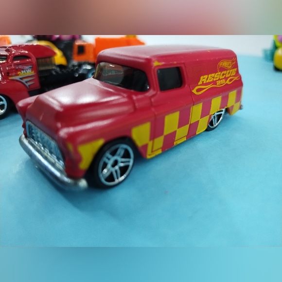 Bundle Hot Wheels Chevy, Matchbox Plow, John Deere Skid Steer Loader - Picture 1 of 10